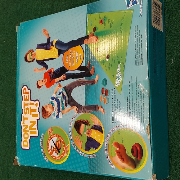 Hasbro Don't Step In It Poop Dodging Game Kids Family Fun Ages 4+ - Picture 2 of 2